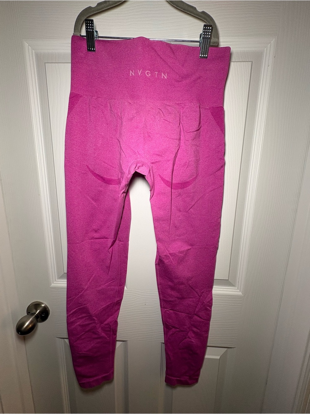 NVGTN Contour Seamless Leggings Hot Pink Size M